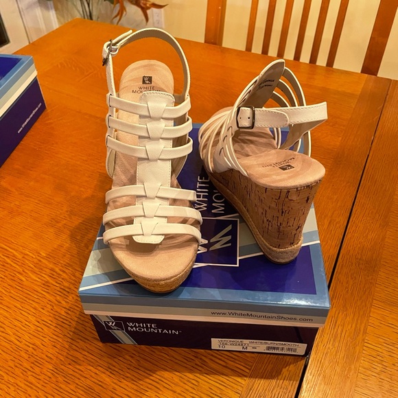 White Mountain Sandals - Picture 2 of 6